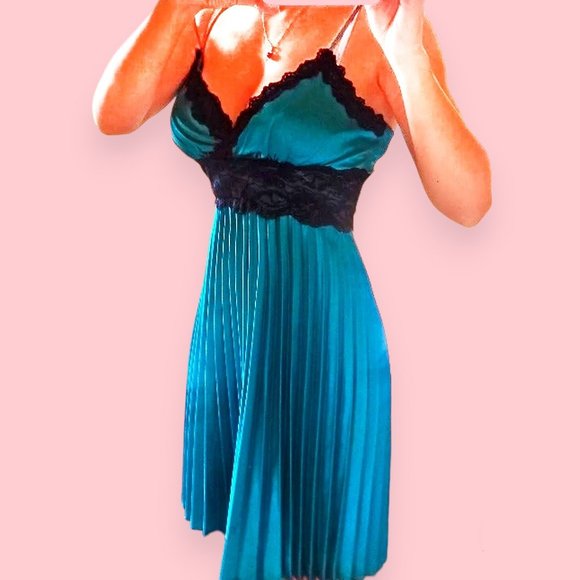 Charlotte Russe Dresses & Skirts - Teal Pleated Satin Dress with Black Lace NWOT S